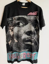 Load image into Gallery viewer, 1990s Clyde Drexler x AVIA “Through the Roof” Face Tee