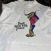 Load image into Gallery viewer, 1990s Don&#39;t Mess With Texas Cowboy Tee