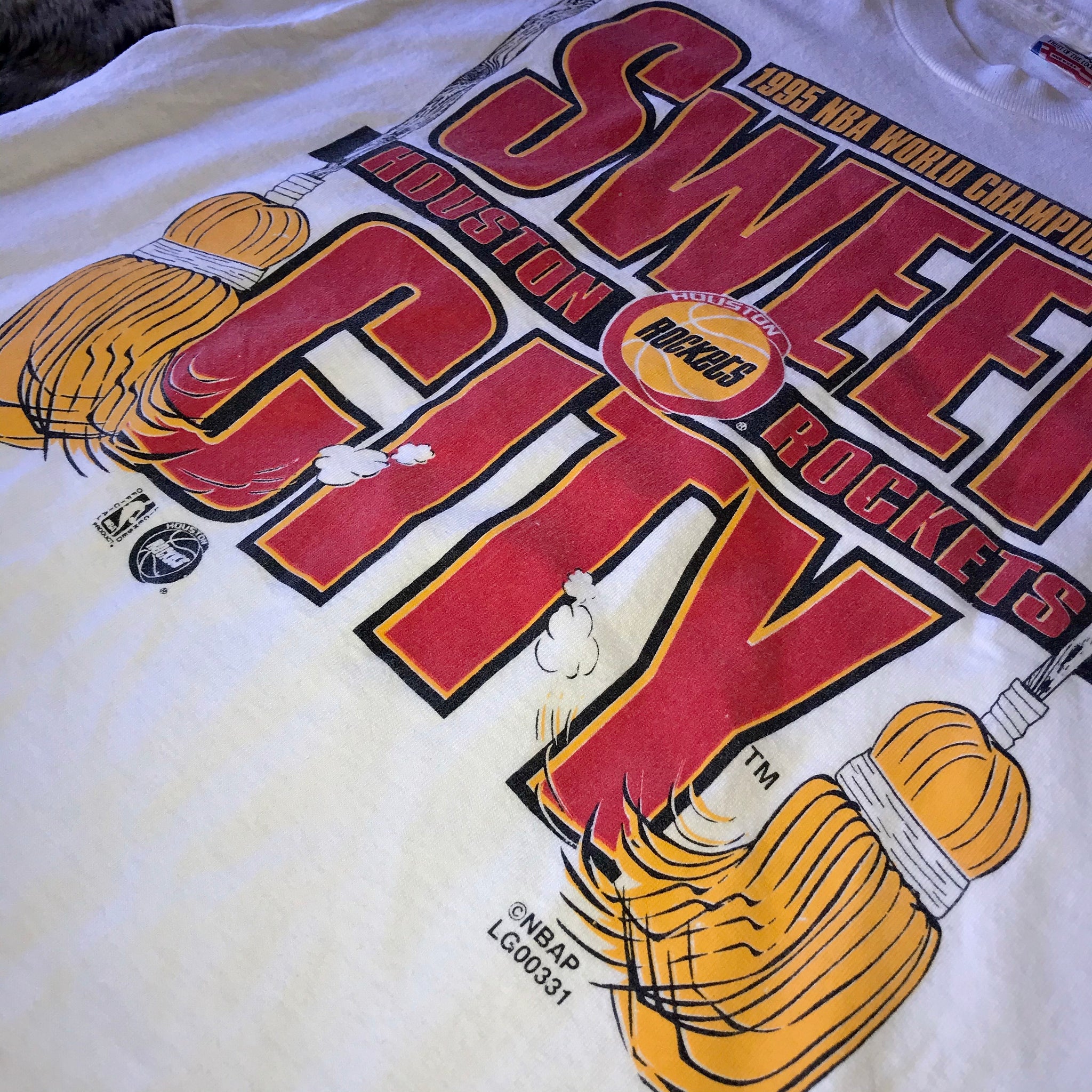 Vintage 1995 NBA world champions Houston Rockets single stitch T-shirt. |  SidelineSwap